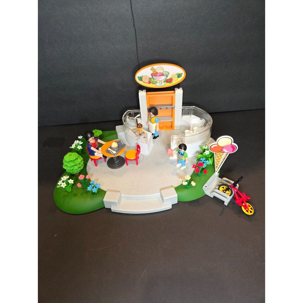 Playmobil City Life Outdoor Ice Cream Parlor Set 4134 Nearly Complete